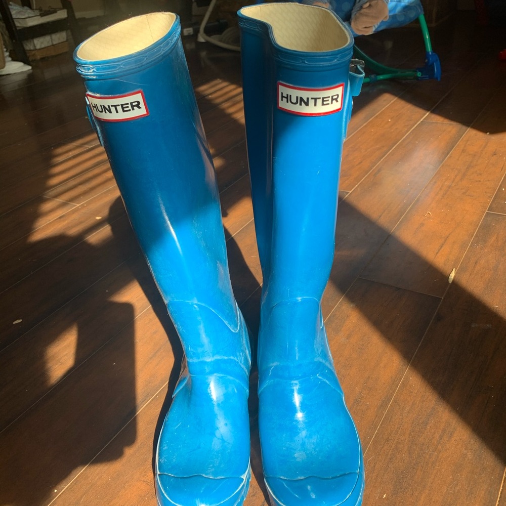 Bright blue Hunter boots size 7